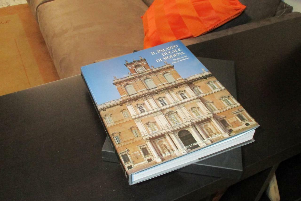 La Campanella Apartment Modena Luaran gambar