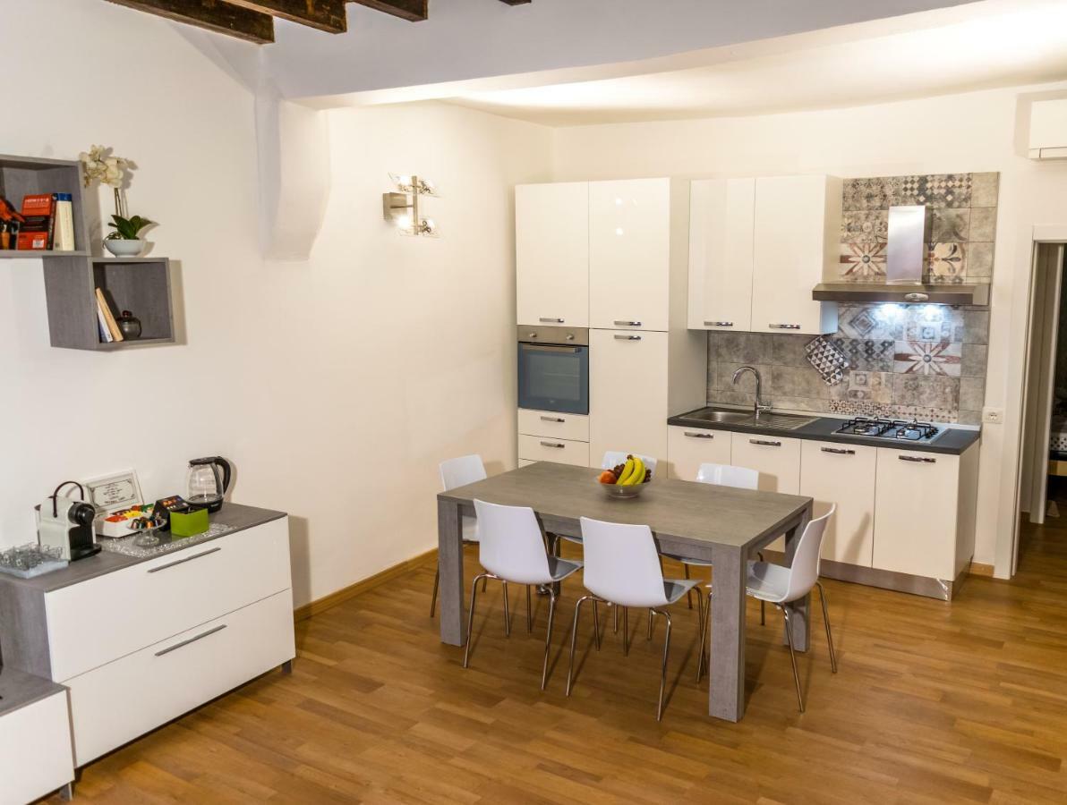 La Campanella Apartment Modena Luaran gambar
